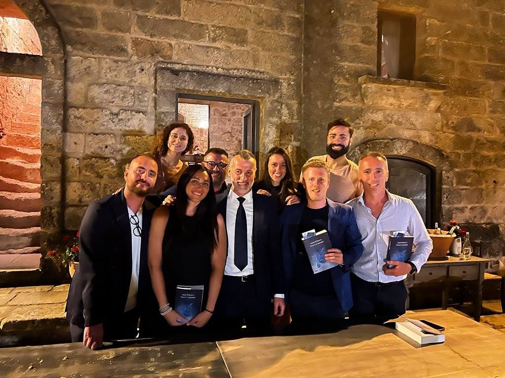 Il consulente digital marketing Alessandro Depalo, con Sauro Pellerucci presidente di Pagine Sì SpA e il Team Marketing Pagine Sì SpA Puglia